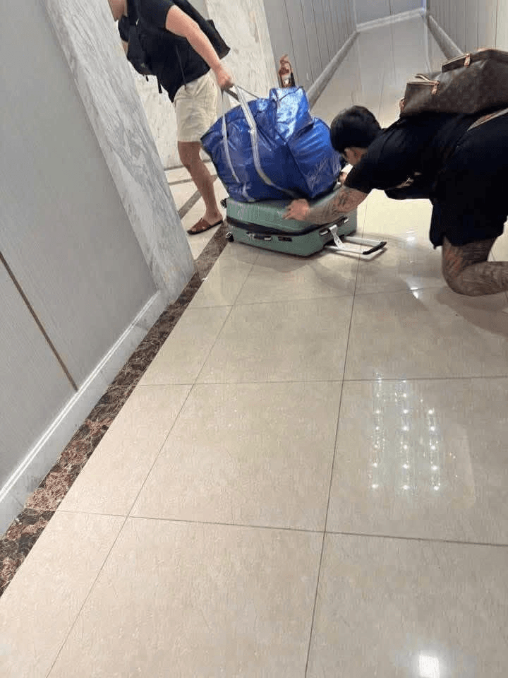 BChoSN/18954/6134272107370711814