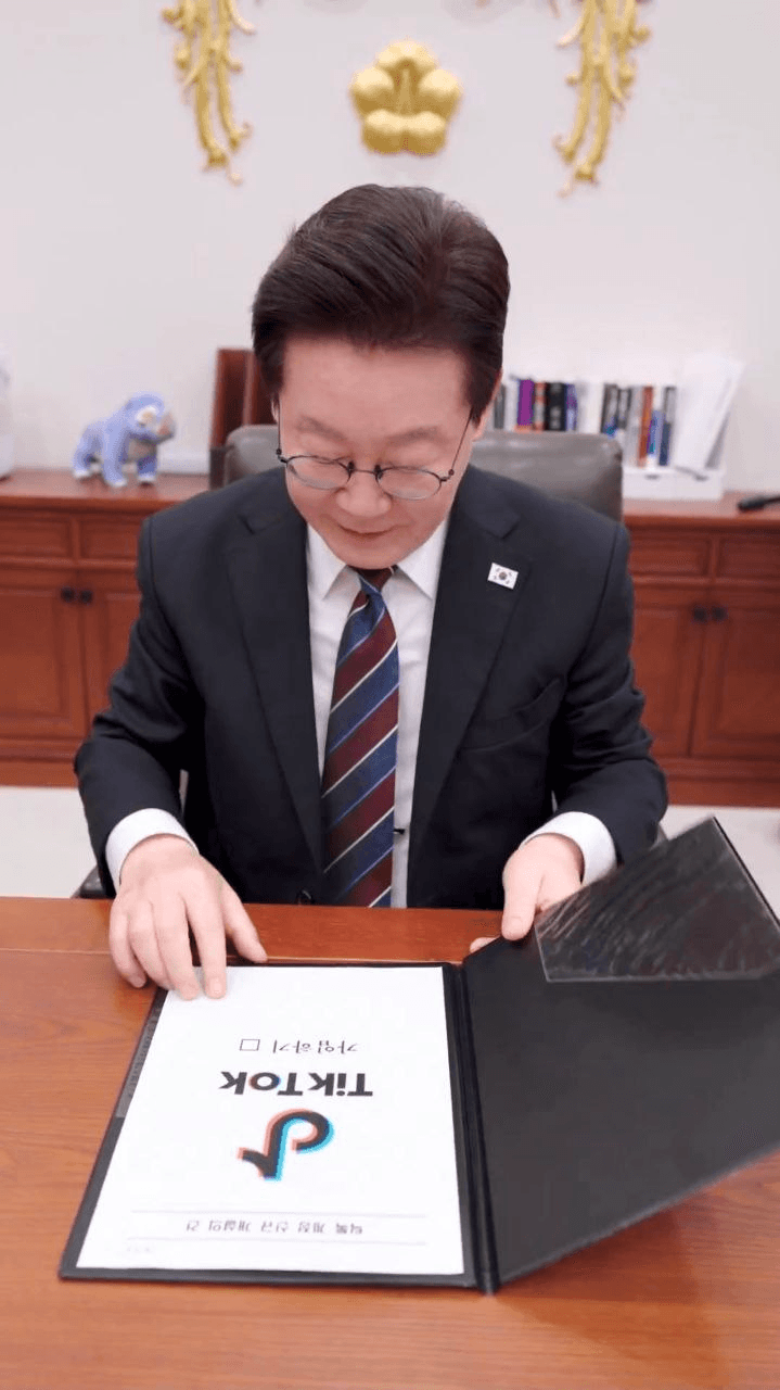 BChoSN/21773/6129703675212008604