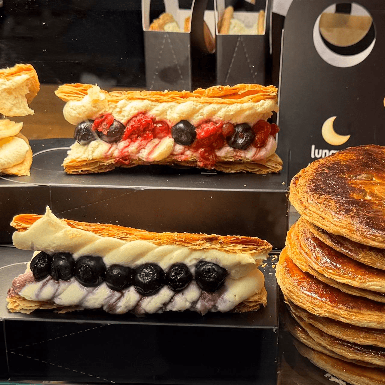 Ugh_HH/54809/6057453997347948600