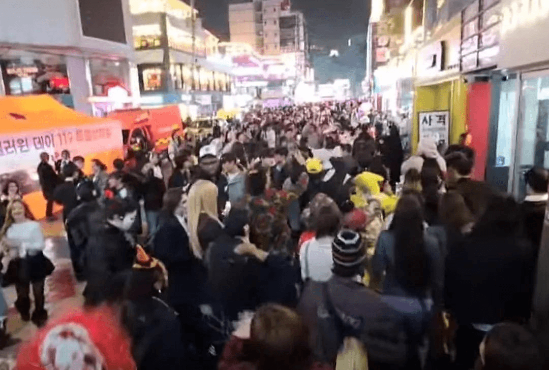 Ugh_HH/68555/6066777980509293414