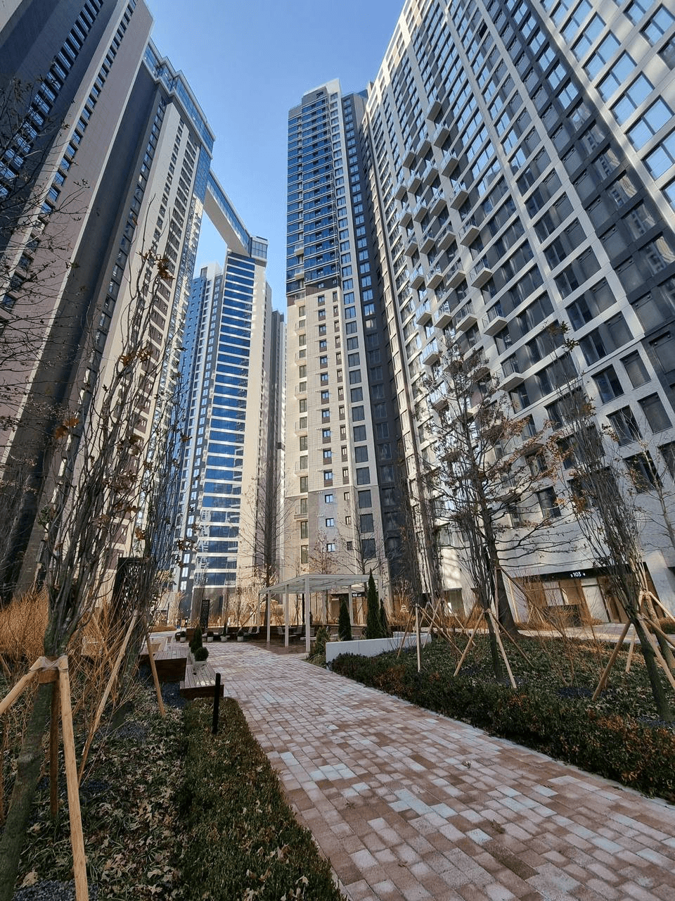 Ugh_HH/71456/6163375127890955219