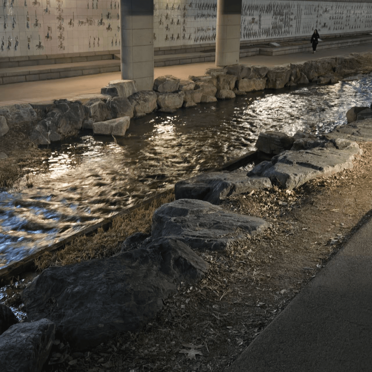 Ugh_HH/78112/6163596018058990186