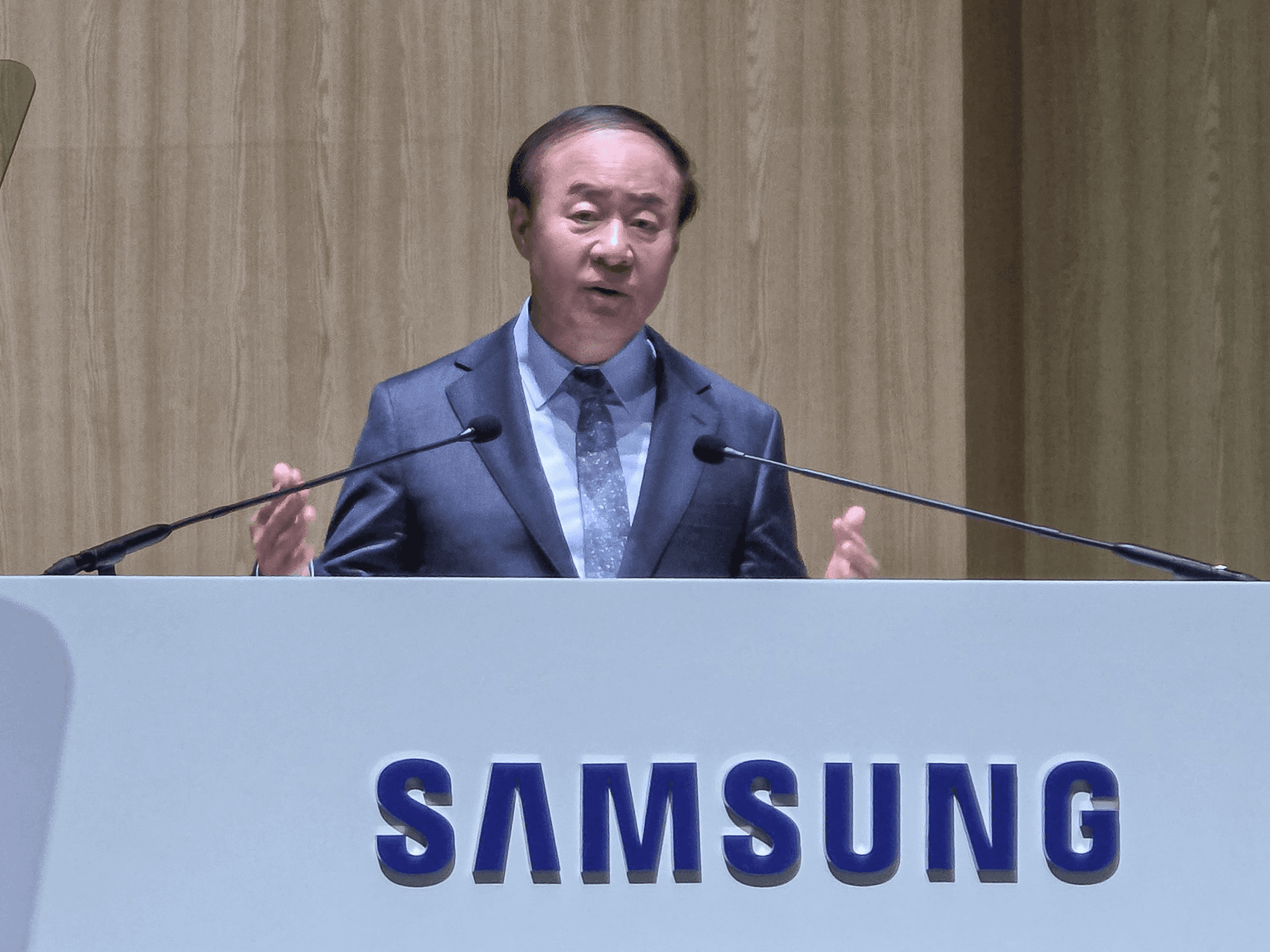 blockmedia/106330/6183644311216393656