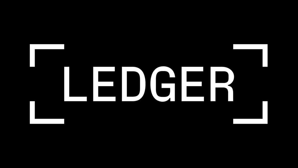 레저 지갑서 무단 삽입 부품 확인…크립토빌리스 유출 사태 확산

레저(Ledger)가 피해 이용자의 지갑에서 무단으로 삽입된 하드웨어 부품을 확인한 가운데, 동남아시아 판매업체 크립토빌리스(CryptoBilis)를 통해 유통된 제품이 공급망 공격에 노출됐을 가능성에 무게가…

기사 보기 👉 https://www.blockmedia.co.kr/archives/1150062?utm_source=telegram&utm_medium=social