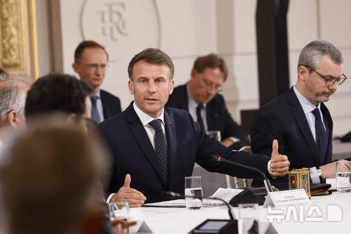 blockmedia/83152/6015859167526500493