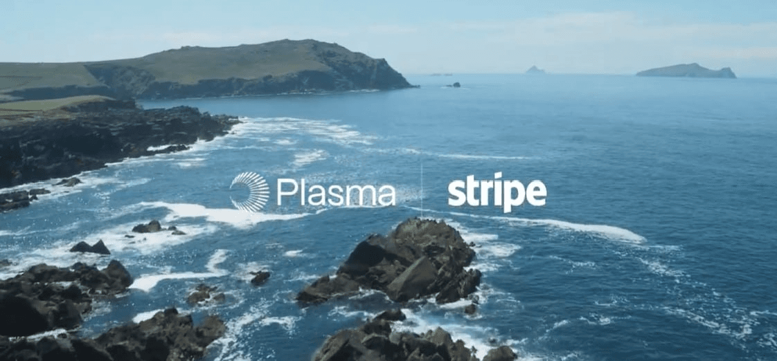 한편 스트라이프는 Plasma와 손잡고 다중통화를 지원하는 카드를 개발한다고 발표.

스트라이프는 한국에서 인지도가 낮은 편인데 연간 처리 결제액 기준으로 페이팔보다 조금 더 큰 수준의, 세계에서 손안에 꼽히는 결제 인프라 기업입니다. 이제는 이런데도 슬슬 스테이블 코인 결제같은데에 관심을 두는거같아요.

함께 개발하는 내용은 일종의 트래블카드 Web3버전으로 이해하면 되는데, 통화 하나만 지원을 하면 매번 나라별로 FX수수료가 발생하는 문제가 있지만, 다양한 통화를 지원하고 긁을 때마다 적당한 스테이블을 우선적으로 결제되게 만들면 훨씬 좋지 않은가~ 하는 아이디어에서 출발하여, 

USD, BRL, EUR, MXN, COP등등의 여러 통화 기반 스테이블을 지원한다고 하네요. 추후에는 100개국 이상을 지원하는게 목표라고 합니다.

https://x.com/StripeCrypto/status/2110717778244018535