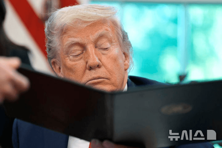 moon252423/20743/5788809698563176346