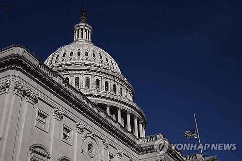 moon252423/22227/6049465688893623420