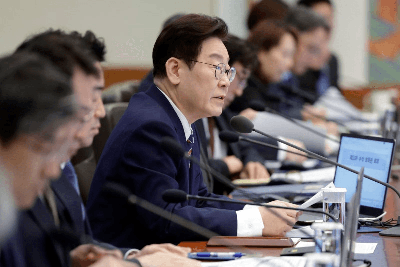 moon252423/22569/5799799836977597671