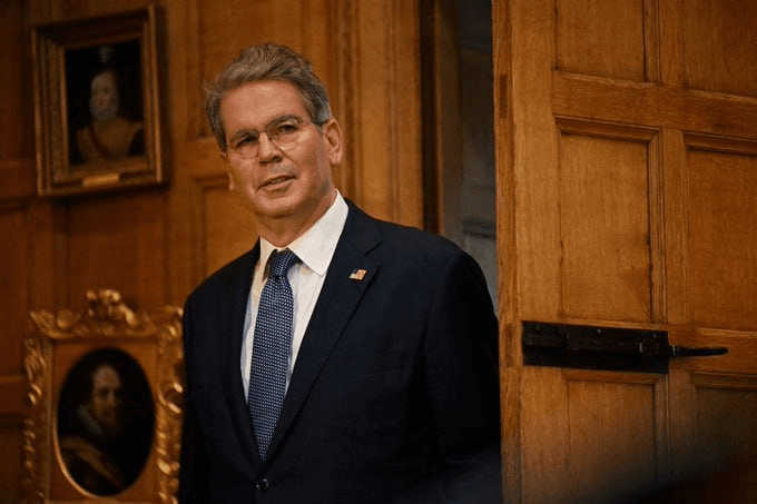 moon252423/23281/6222082468924296691