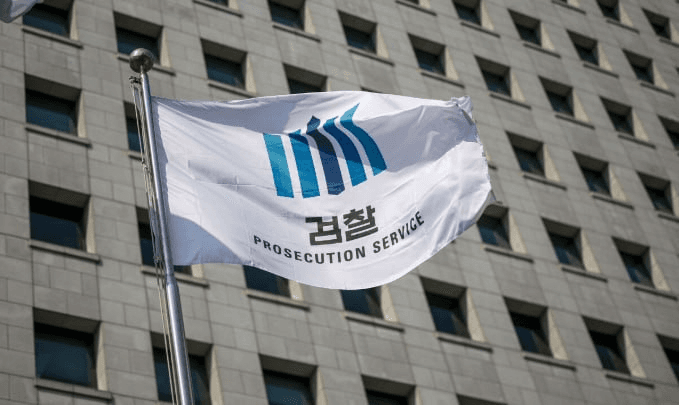 moon252423/23592/6289303105153208798