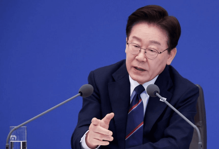 moon252423/23602/6291762618175263153