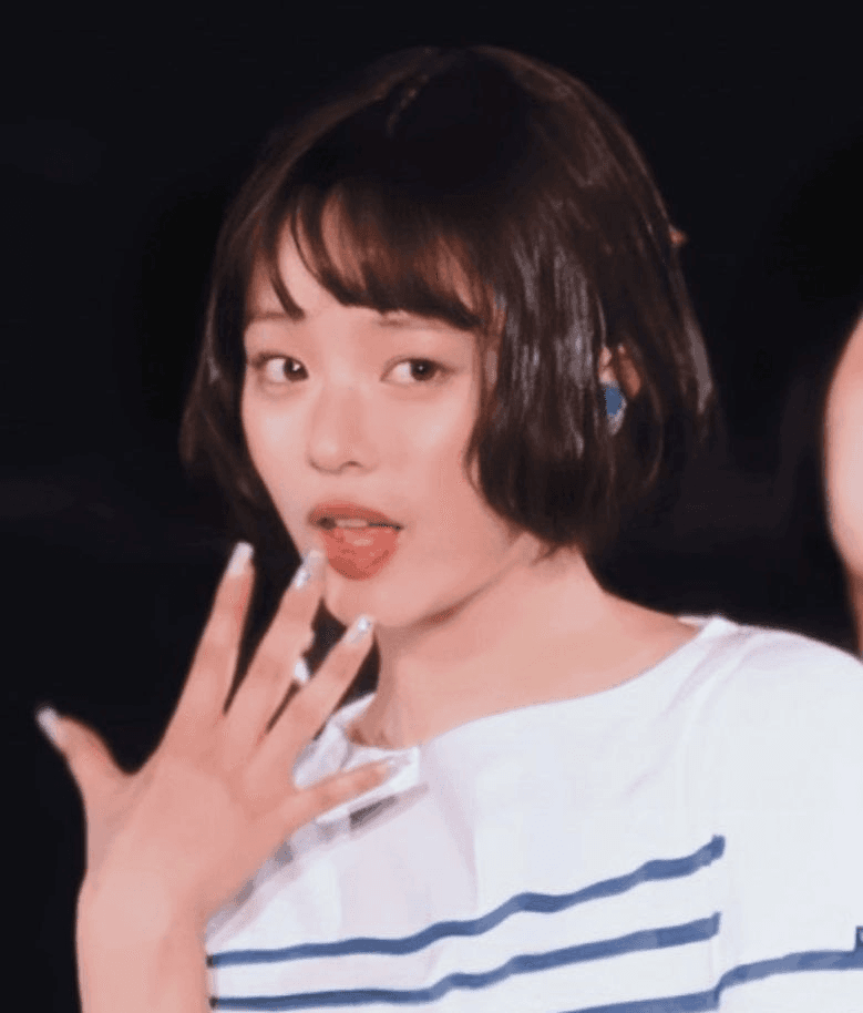 yobeullyANN/11929/6069098594285241058